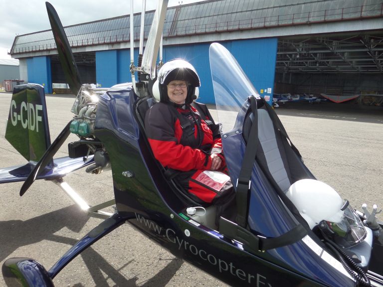 Mary Campbell, mesothelioma victim, pictured in gyro copter 