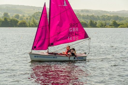 Guests with spinal injuries get the opportunity to try sailing