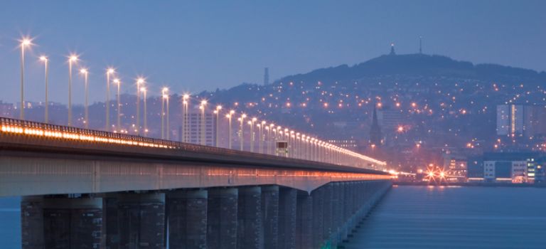 Dundee skyline - tay bridge